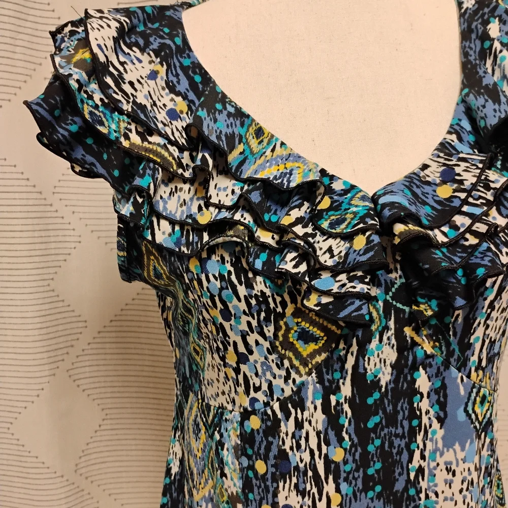 Susan Lawrence Women's Blue Patterned Ruffle Top V neck Blouse Size Medium - Picture 2 of 7